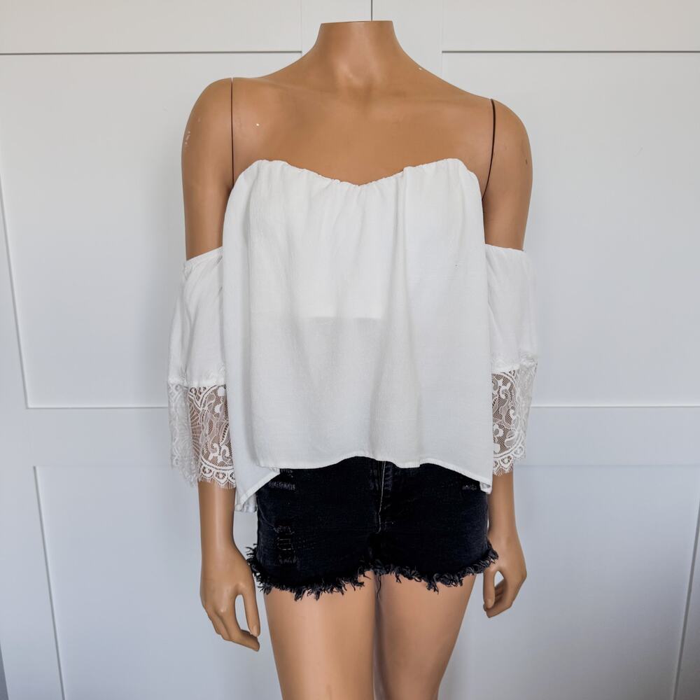 Blue Rain, White Lace Sweetheart Off The Shoulder Top w/ Bralette- Size Medium